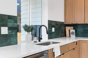 8051 SE 72nd Ave, Portland, OR 97206 - Photo 6