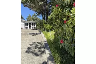 1601 Rhododendron Dr, Florence, OR 97439 - Photo 6