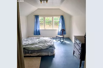 558 4th St, Astoria, OR 97103 - Photo 18