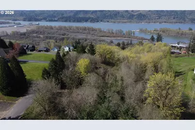 420 Topeka Rd, Kelso, WA 98626 - Photo 1