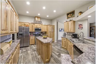 7910 SE Amity Rd, Amity, OR 97101 - Photo 12