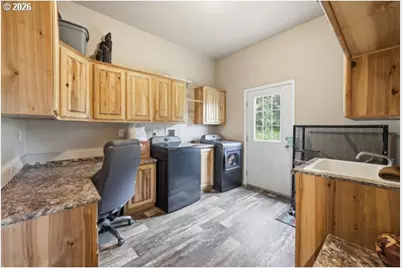 7910 SE Amity Rd, Amity, OR 97101 - Photo 32