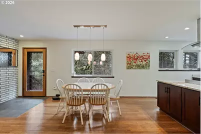 6415 SW Terwilliger Blvd, Portland, OR 97239 - Photo 4