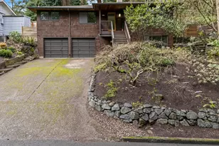 6415 SW Terwilliger Blvd, Portland, OR 97239 - Photo 2