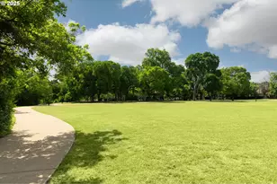 8866 SW Peoria Ln, Tualatin, OR 97062 - Photo 22