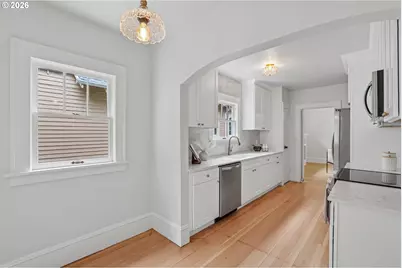 2423 NE 11th Ave, Portland, OR 97212 - Photo 10
