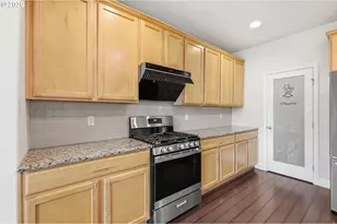 1190 Peascod Dr, Eugene, OR 97402 - Photo 16