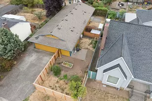 7322 N Albina Ave, Portland, OR 97217 - Photo 2