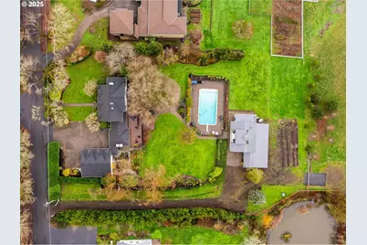 1250 SW Englewood Dr, Lake Oswego, OR 97034 - Photo 46