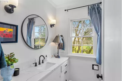 1250 SW Englewood Dr, Lake Oswego, OR 97034 - Photo 10