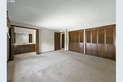 1254 Rio Glen Dr, Eugene, OR 97401 - Photo 32