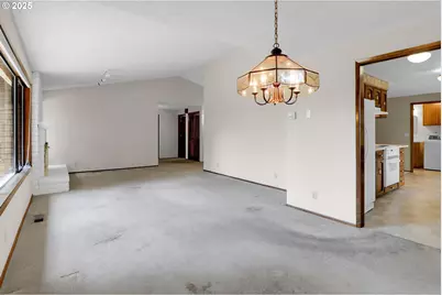 1254 Rio Glen Dr, Eugene, OR 97401 - Photo 10