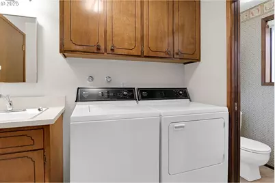 1254 Rio Glen Dr, Eugene, OR 97401 - Photo 18