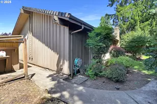 1254 Rio Glen Dr, Eugene, OR 97401 - Photo 42