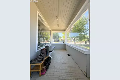 1615 Estes St, Baker City, OR 97814 - Photo 14