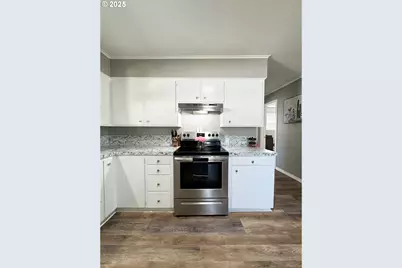 1615 Estes St, Baker City, OR 97814 - Photo 8