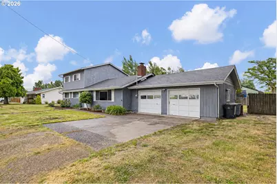 430 N 6th St, Harrisburg, OR 97446 - Photo 4