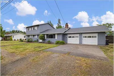 430 N 6th St, Harrisburg, OR 97446 - Photo 2