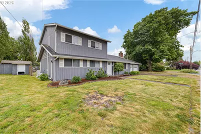 430 N 6th St, Harrisburg, OR 97446 - Photo 6