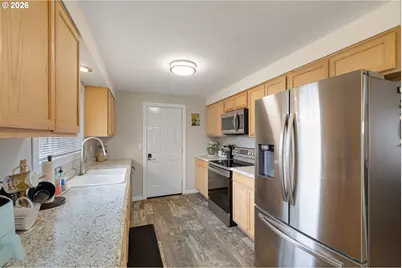 430 N 6th St, Harrisburg, OR 97446 - Photo 16