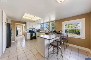 1111 SW Levens St, Dallas, OR 97338 - Photo 4