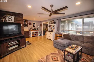 1091 SE Elm St, Dundee, OR 97115 - Photo 10