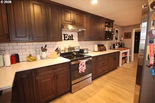 1091 SE Elm St, Dundee, OR 97115 - Photo 6