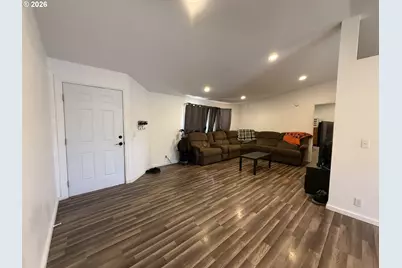 152 NE Scofield Ave, Roseburg, OR 97470 - Photo 10