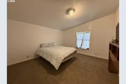 152 NE Scofield Ave, Roseburg, OR 97470 - Photo 38