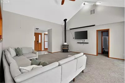 19380 S Nelson Ln, Oregon City, OR 97045 - Photo 10