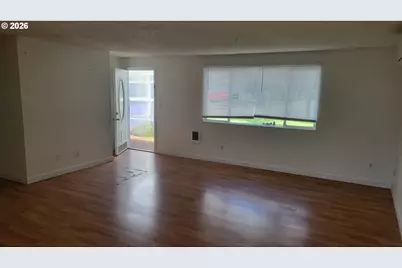 945 N 4th St, Aumsville, OR 97325 - Photo 2