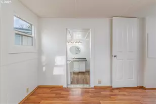 570 N 10th Ave, Cornelius, OR 97113 - Photo 16