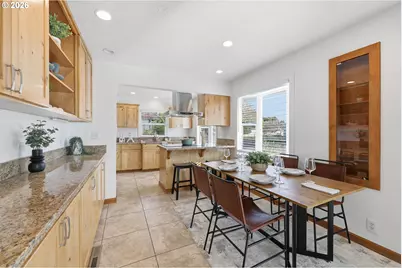 415 SE 94th Ave, Portland, OR 97216 - Photo 16