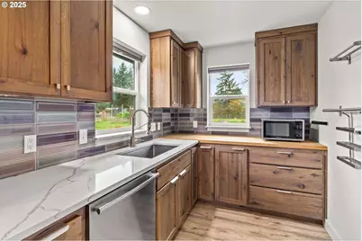 27862 Green Oaks Dr, Eugene, OR 97402 - Photo 26