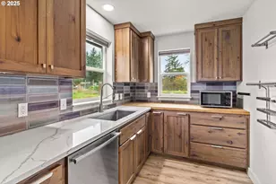 27862 Green Oaks Dr, Eugene, OR 97402 - Photo 26