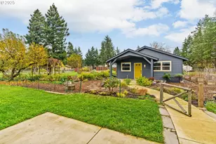 27862 Green Oaks Dr, Eugene, OR 97402 - Photo 22