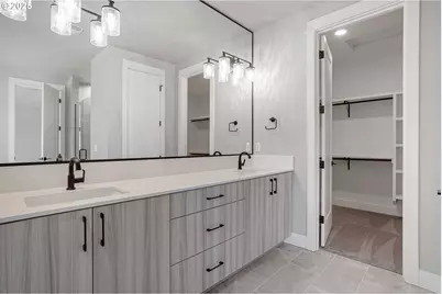 6028 SW 18th Dr, Portland, OR 97239 - Photo 16