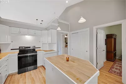 300 Reuben Boise Rd, Dallas, OR 97338 - Photo 20