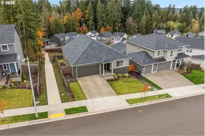 2599 NE Currin Creek Dr, Estacada, OR 97023 - Photo 2
