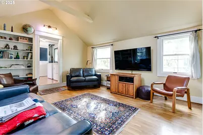 1888 Lincoln St, Eugene, OR 97401 - Photo 16