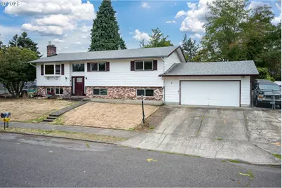 819 SE 136th Ave, Portland, OR 97233 - Photo 2