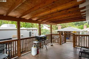 819 SE 136th Ave, Portland, OR 97233 - Photo 34