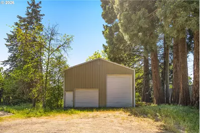 337 NE 28th Ave, Hillsboro, OR 97124 - Photo 2