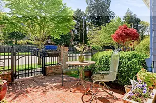 2233 SW 21st Ave, Portland, OR 97201 - Photo 44