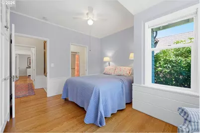 2233 SW 21st Ave, Portland, OR 97201 - Photo 18