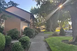1748 NW 143rd Ave, Portland, OR 97229 - Photo 2