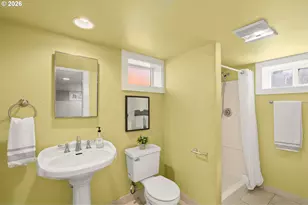 2122 SE Ellis St, Portland, OR 97202 - Photo 16