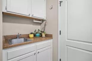 5040 SW Greenwood Cir, Tualatin, OR 97062 - Photo 6