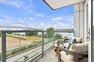 1310 NW Naito Parkway, Portland, OR 97209 - Photo 26