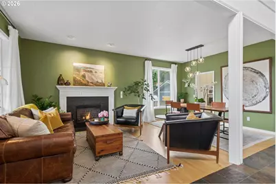 9509 SW View Point Ter, Portland, OR 97219 - Photo 4